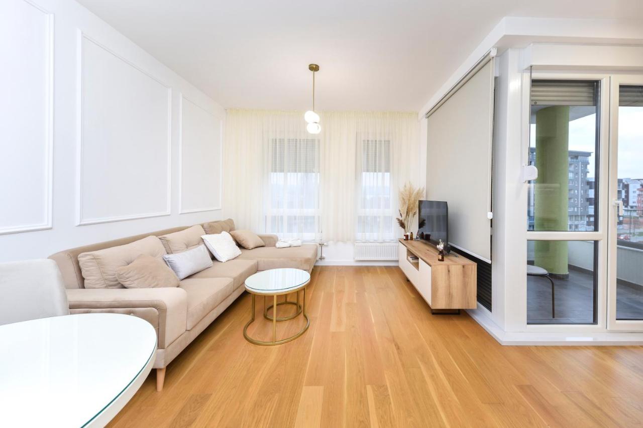 נובי סאד Divine & Delight Apartments מראה חיצוני תמונה
