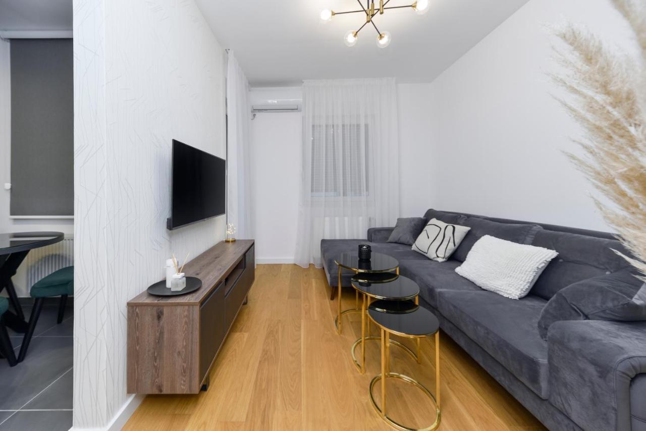 נובי סאד Divine & Delight Apartments מראה חיצוני תמונה